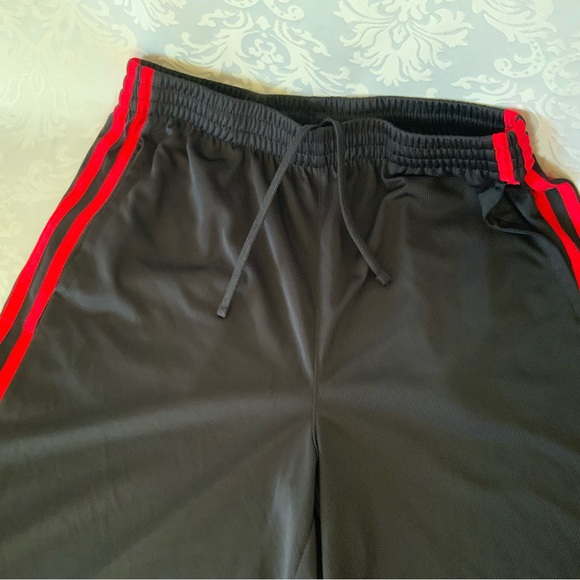 Adidas Boys XL Athletic Shorts Black - Picture 5 of 9